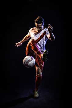 现效力于勒 现效力于勒